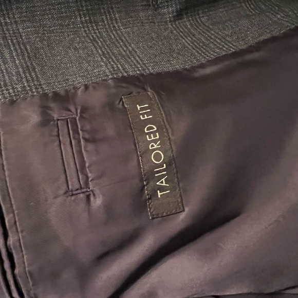 Jos A Bank Wool plaid suit jacket. Sz 40 regular. Blue/Grey. - Picture 11 of 11